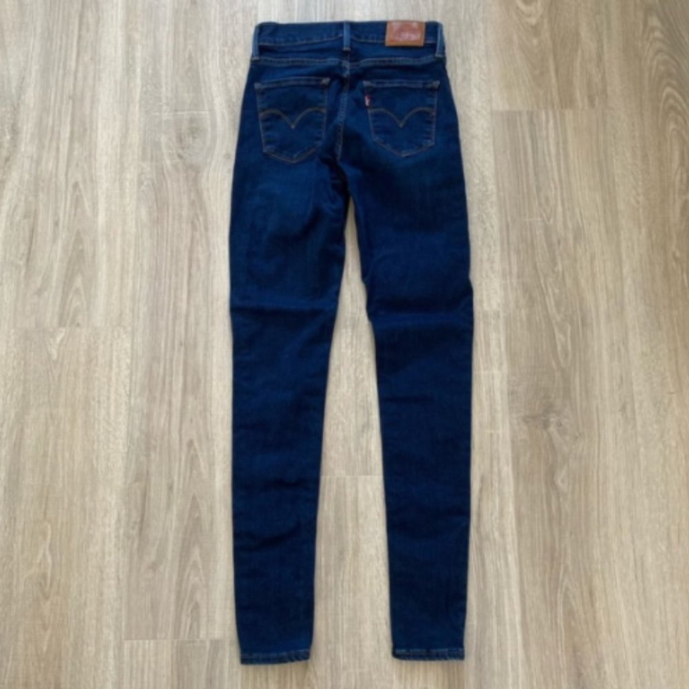 Levi’s 720 High Rise Super Skinny Jeans Sz 24